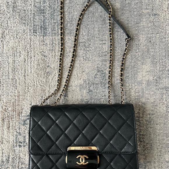 Chanel Black Beauty Lock Flap Leather Bag - Picture 1 of 16